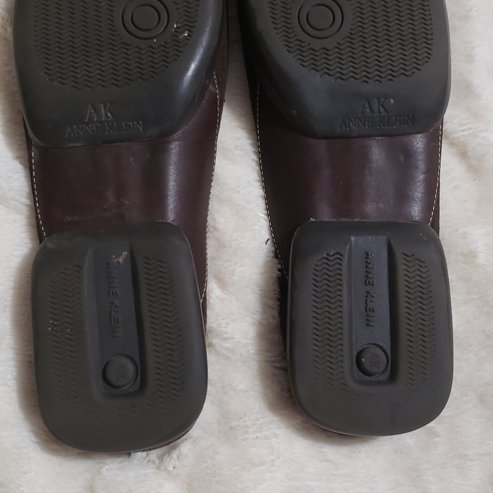 Shoes - Picture 2 of 2